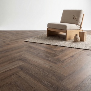 Lux Tenebrae Visgraat Dark Oak Plak PVC